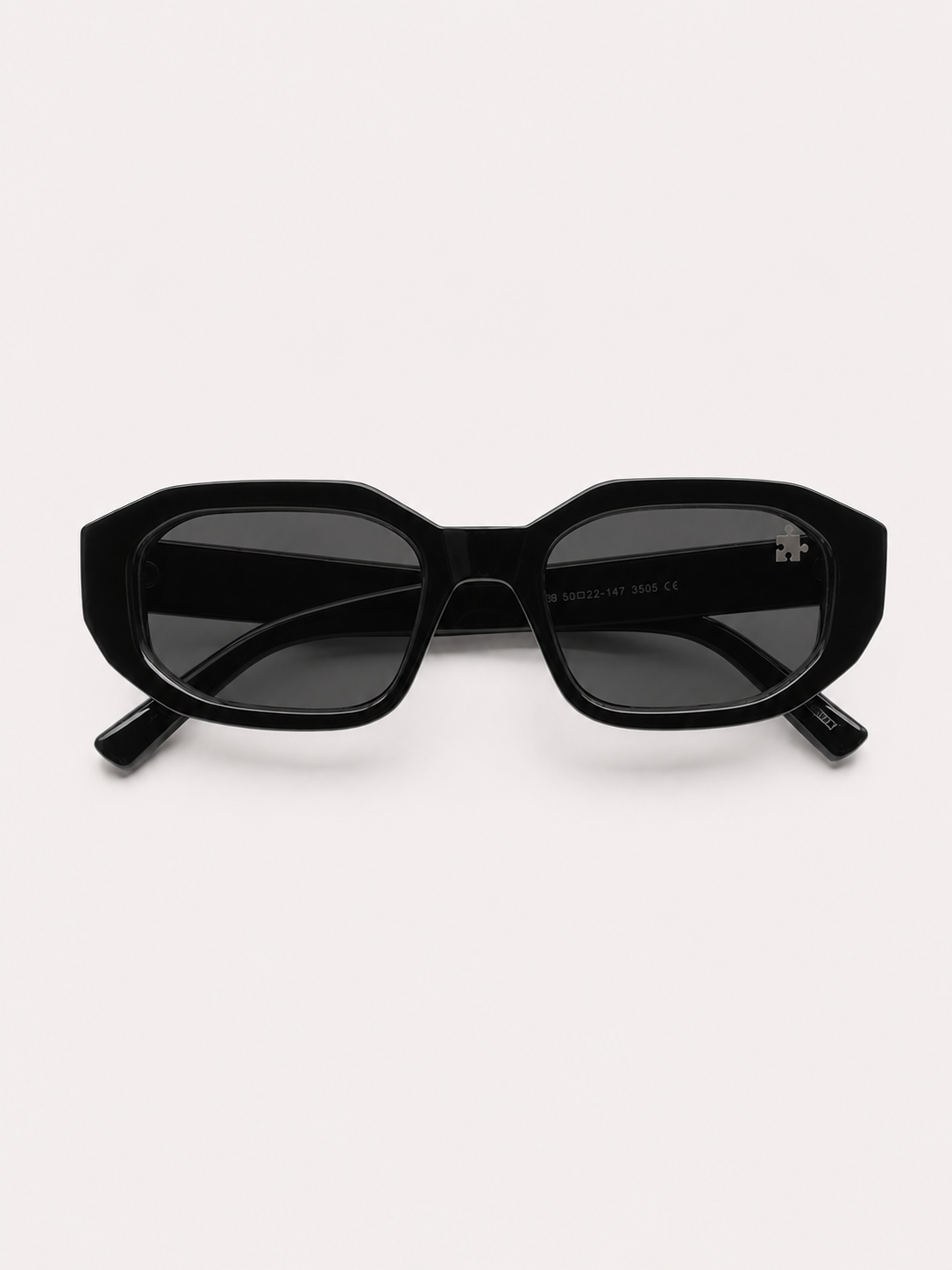 REVO (Black/Black)