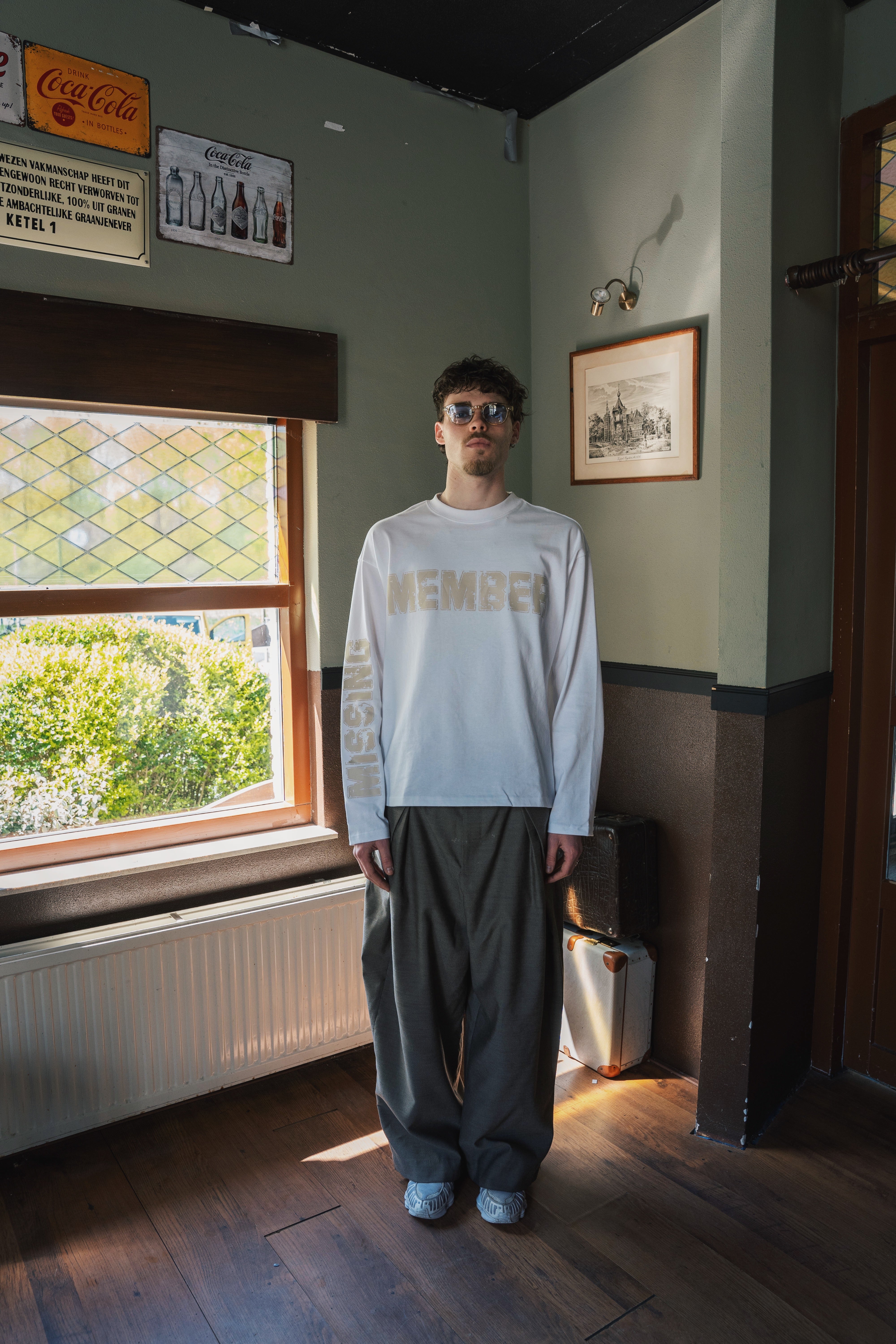The Missing Longsleeve (White/Beige)