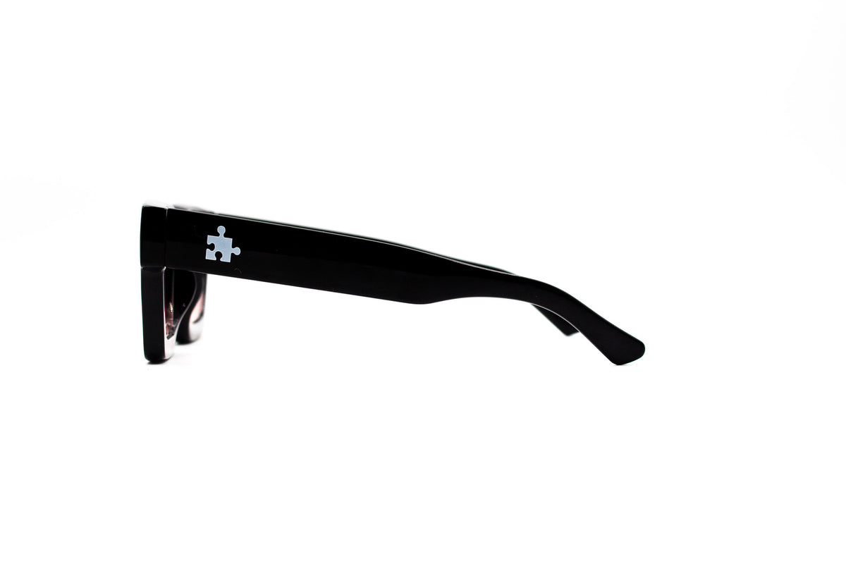 Classic (Black/Supreme)